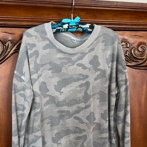 Old navy camo sweatshirt